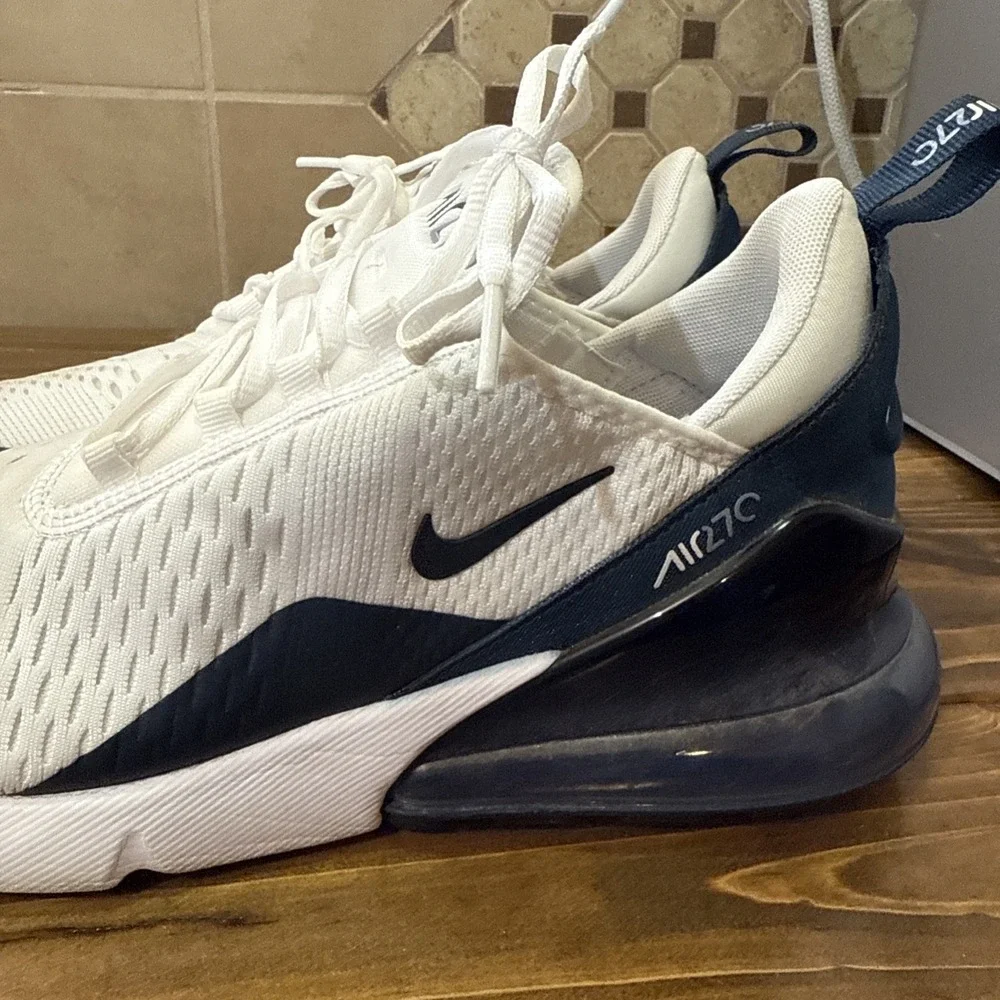 Size‎ 11.5- Women's Air Max 270 White Armory Navy Blue Slate HQ1646-100 Sneakers